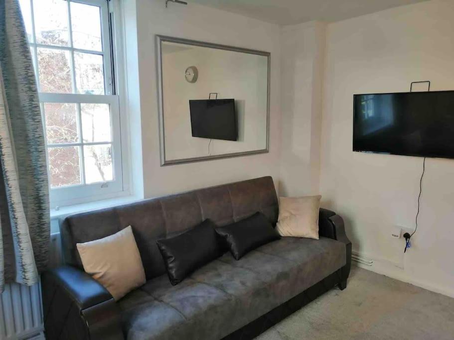 Entire Flat In Kings Cross Lägenhet London Exteriör bild